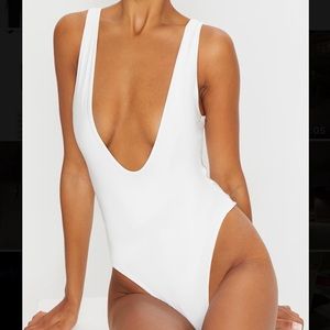 PrettyLittleThing Lowcut White Bodysuit | 4